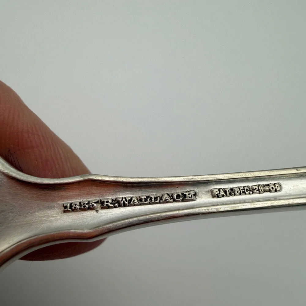 1835 R Wallace‎ Troy Silverplate Flat Butter Spreader Pat Vintage